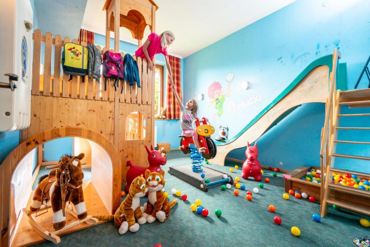 Familien-Appartements Oerglwirt'S Gut Mariapfarr Luaran gambar